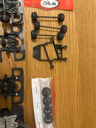 Pack SRC Slot Car Chasis y Accesorios