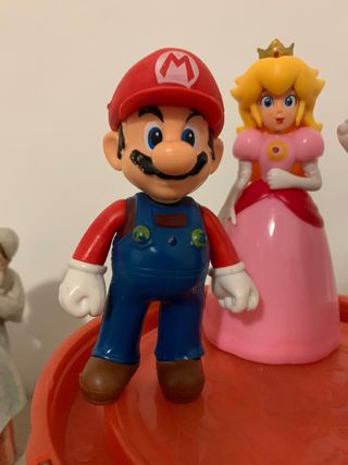 Super Mario