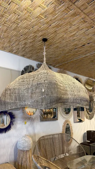 Lámpara colgante de bambú y yute