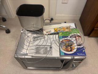 Microondas + Panificadora + Grill Moulinex MW7001