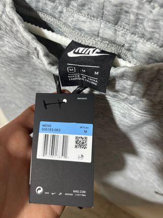 Pantalón Nike Tech Gris Talla M