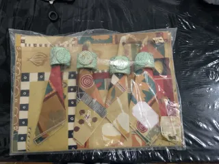 Conjunto 4 individuais, 4 Guardanapos, 4 argolas.