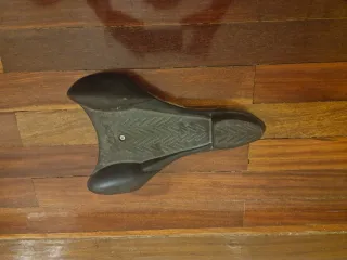 Monopatín triangular