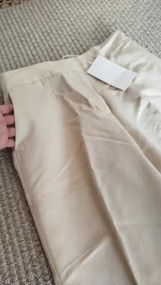 Pantalones nuevos Zara beige