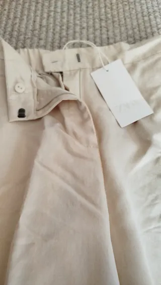 Pantalones nuevos Zara beige