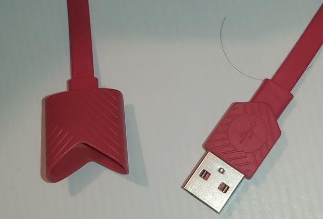 Cable USB VUSE ePOD Pro 5v 1.5A de Segunda mano por 8 EUR en Torrevieja |  Wallapop