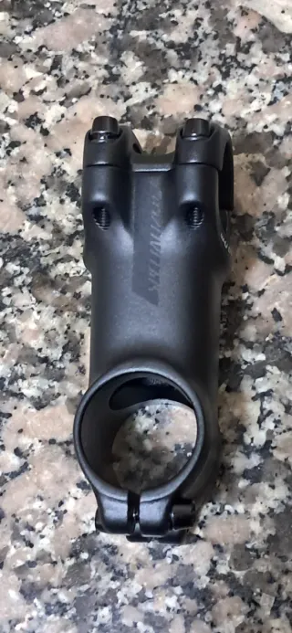 Potencia Specialized 70mm y manillar specialized