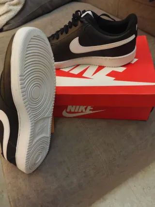 Zapatillas Nike Court Vision Low Hombre Negras