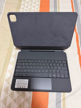Funda Magnética con Teclado para iPad Pro