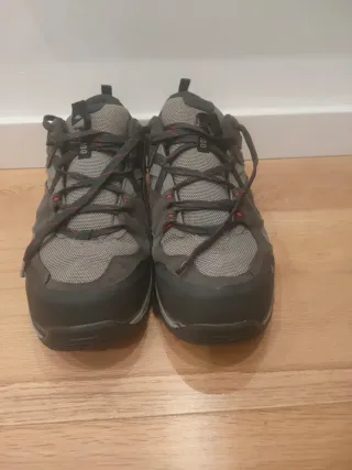 Zapatillas de montaña impermeables