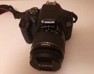 Cámara Canon EOS 2000D Negra