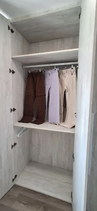 Lote 3 pantalones Nuevos talla 32 Stradivarius
