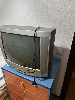 Televisor Samsung Tubo Gris