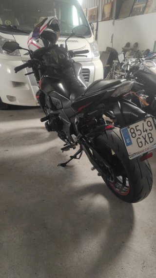 Kawasaki Z 750 Negra
