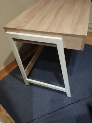 Mesa de escritorio metal y madera