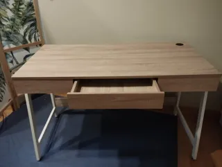 Mesa de escritorio metal y madera