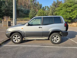 Nissan Terrano II 2005