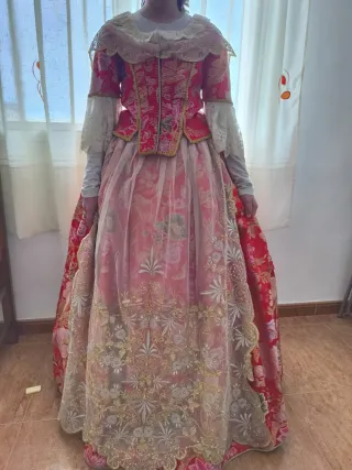 Traje de Fallera Rojo y Dorado