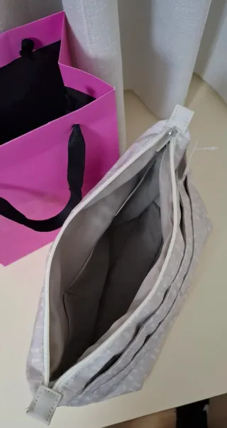 Organizador de bolsos Tous