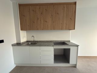 Se vende Cocina completa NUEVA a estrenar.
