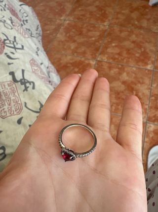Anillo Pandora Corazón Rojo y Circonitas