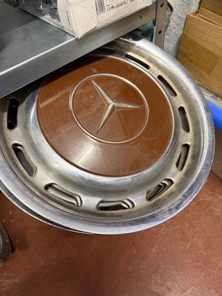 Tapacubos Mercedes Antiguos 14