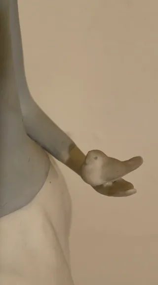 SCULTURA IN PORCELLANA 'RAGAZZA CON UCCELLO' DI NAO/LLADRO. VINTAGE