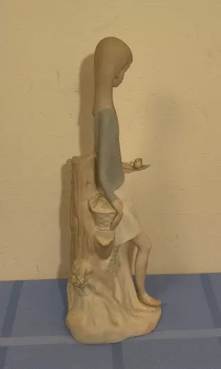SCULTURA IN PORCELLANA 'RAGAZZA CON UCCELLO' DI NAO/LLADRO. VINTAGE