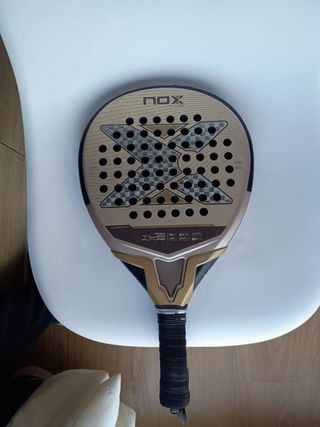 Pala de pádel NOX Tino Libaak TL10 Future 2024