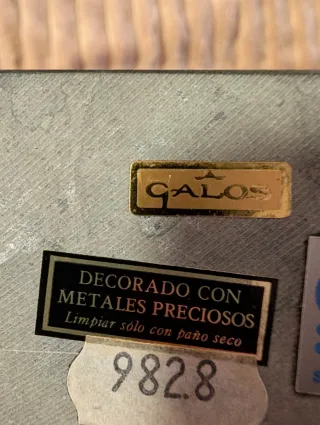 Figura Enamorados Porcelana GALOS