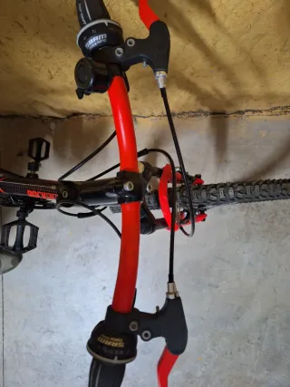 Bicicleta Rockrider 500 Negra y Roja