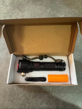 Linterna LED recargable/pilas