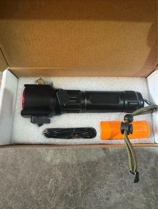 Linterna LED recargable/pilas