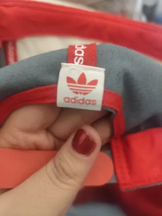 Gorra Adidas Gris y Blanca