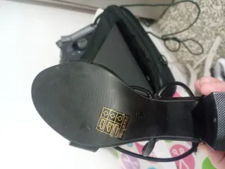 Sandalias de tacón negras