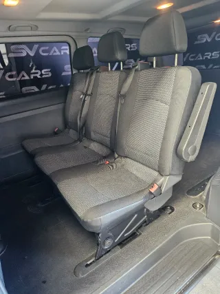 Mercedes-Benz Vito 9 plazas,2.200cc 135cv,141.000k