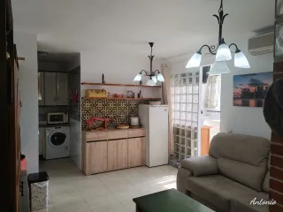 Se conparte piso atico