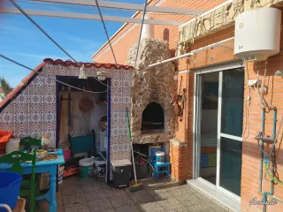 Se conparte piso atico