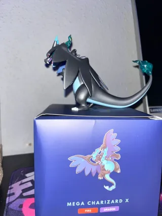 Figura Charizard Negro Azul