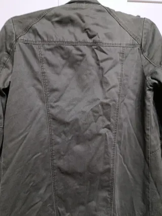 Cazadora entretiempo verde militar