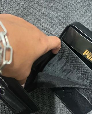 Billetera Puma Negra con Estuche Dorado