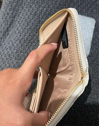 Monedero Guess Beige con Logo GG