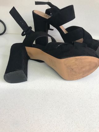 Sandalia Plataforma Fiesta Negra Maripaz