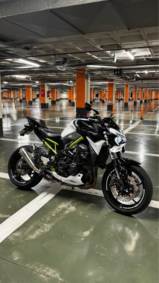 Kawasaki Z900 FULL