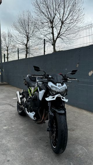 Kawasaki Z900 FULL