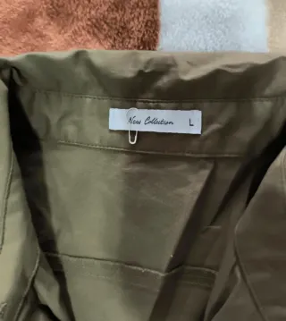 Vestido verde militar de mujer