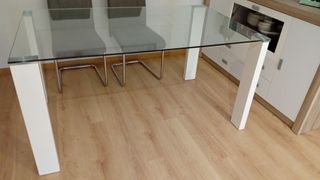 Mesa de comedor cristal y metal