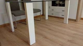 Mesa de comedor cristal y metal