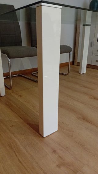 Mesa de comedor cristal y metal