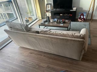 Sofá beige | Disponible a finales de abril